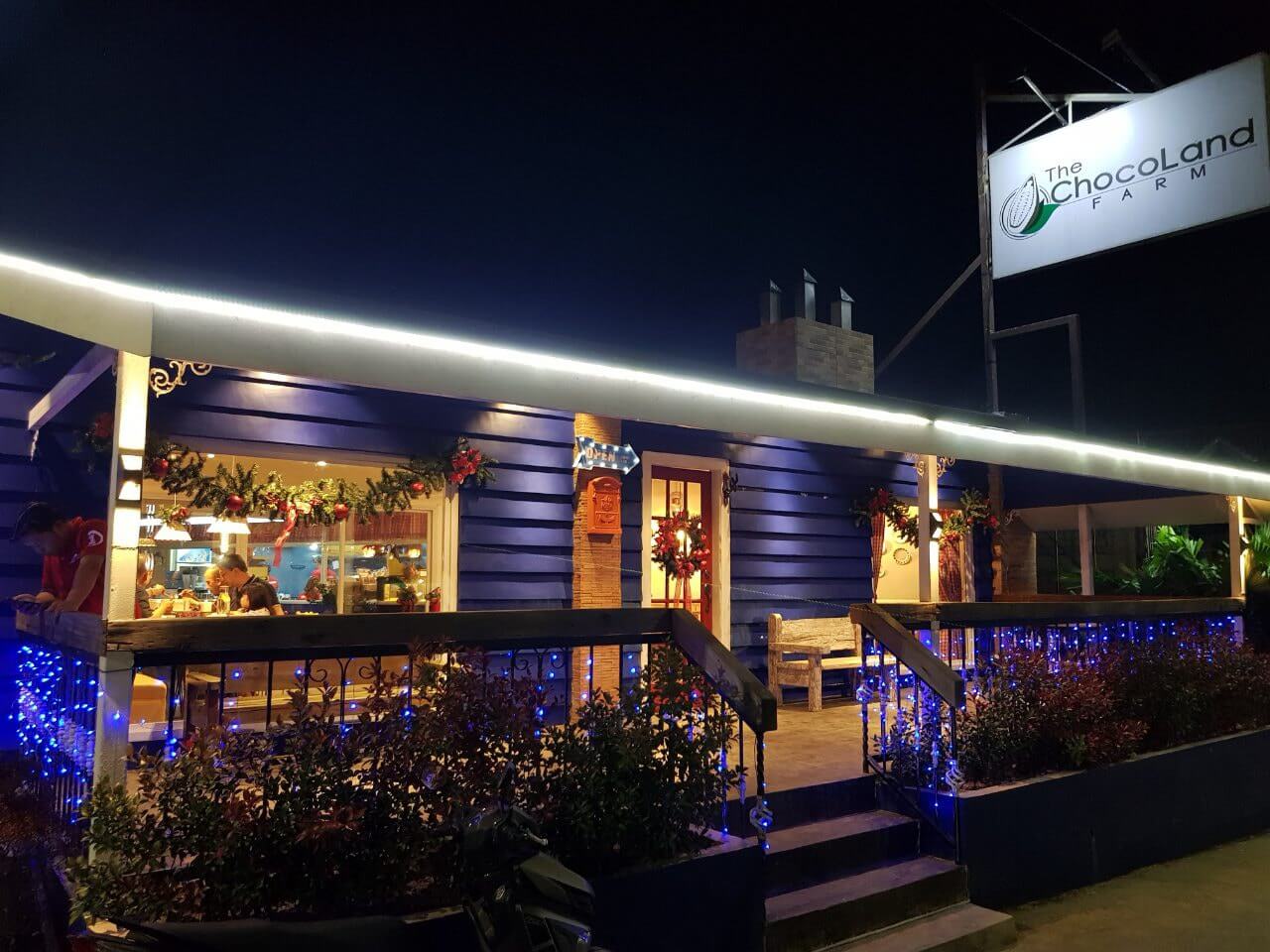 A Filipino chocolate restaurant at Chavez Estate is an awesome place to stay and explore the variety of Filipino dishes infused with chocolate-based products. 
