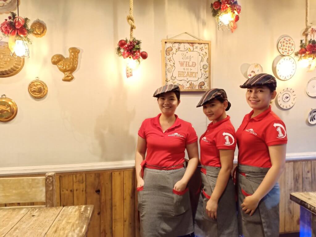 Filipino Chocolate Restaurant at Chavez Estate (3)