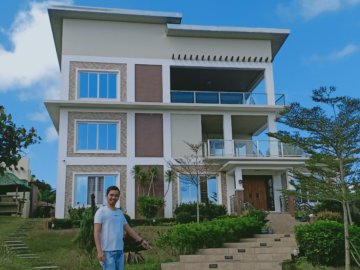 Coffee Resort in Amadeo by Olivia’s Coffee Estate