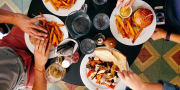 Why Filipino Loves to Try Fast Food and Restaurants