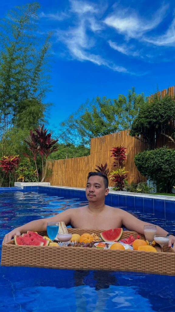 Suites and Resort in Amadeo