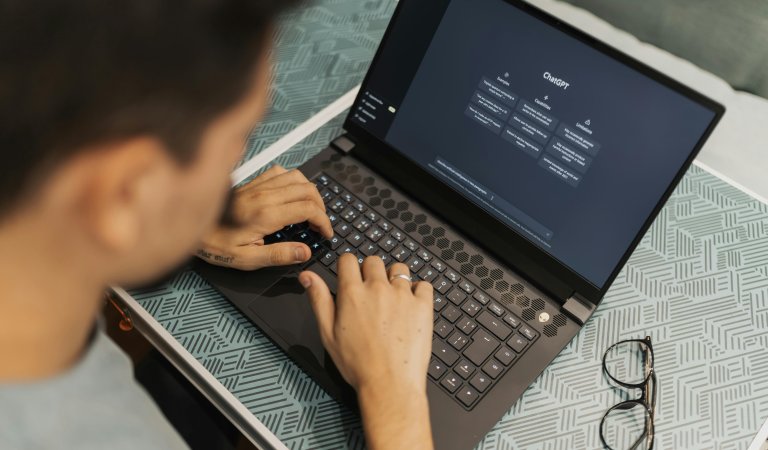 AI Tools for Students and Freelancers: Guide for the Filipino Digital Workforce