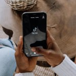 How TikTok Shop Live Selling is Driving Impulse Purchases in the Philippines