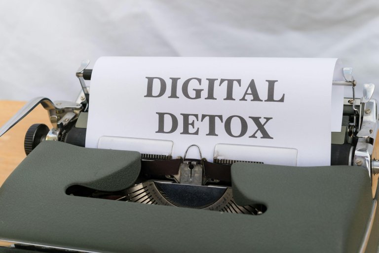 Digital Minimalism for Filipinos Less Screen Time, More Real Life