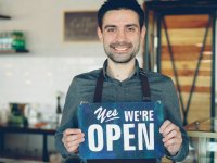 Should You Hire Online Marketers to Grow Your Business Online